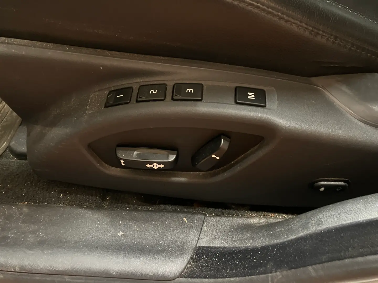 Car Image - 4FWAIudR71pV9P98dct62y