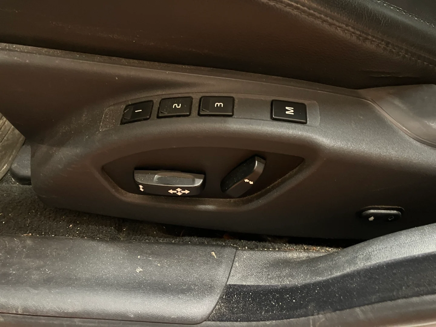 Car Image - 4FWAIudR71pV9P98dct62y