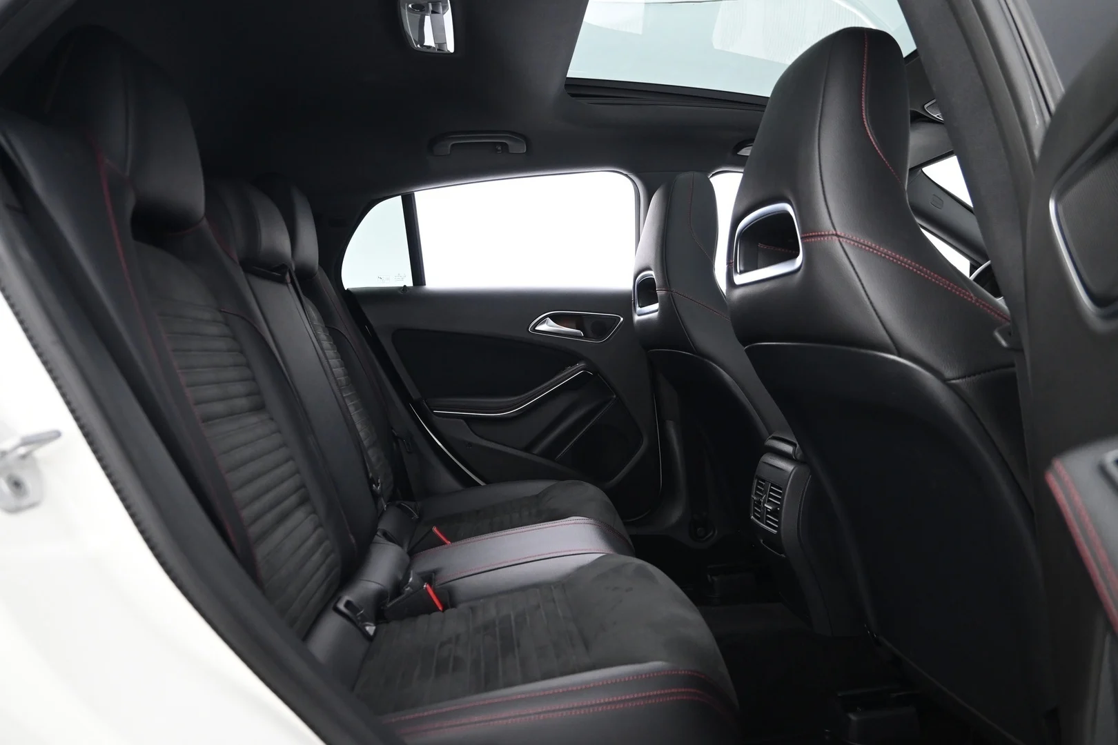 Car Image - 0d0X5v9xQsOZJfiD50Pxg