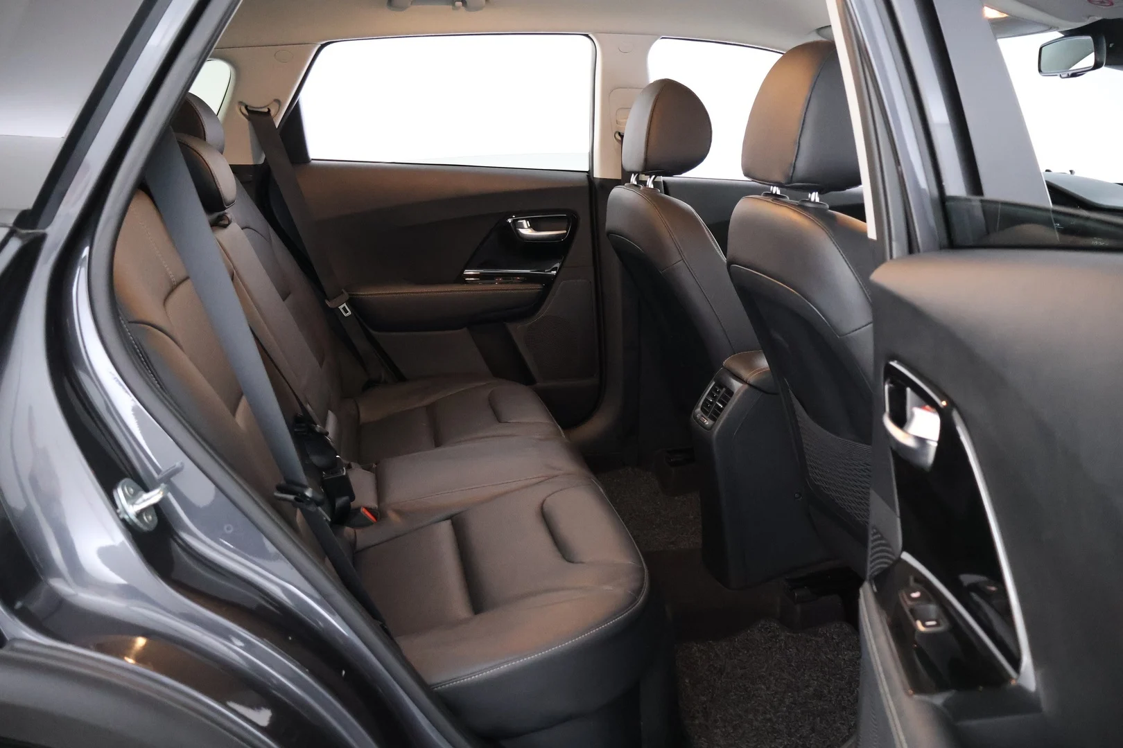 Car Image - 1AxHuE1o3hVcBGklqWi4FH