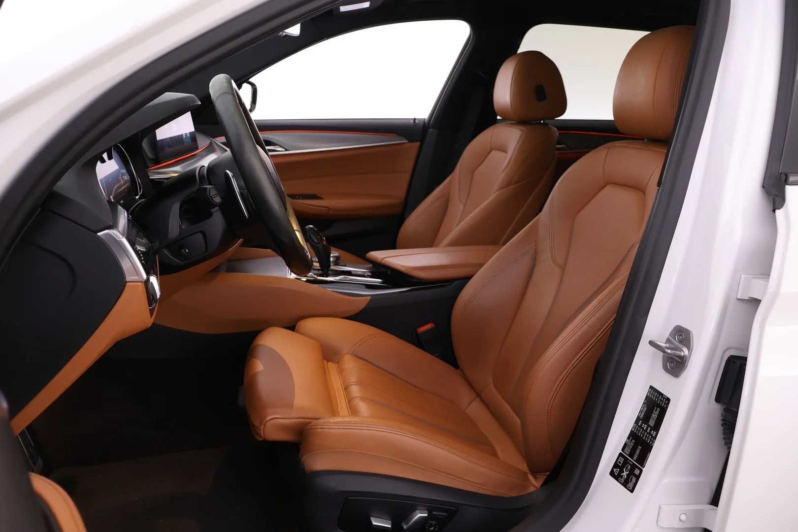 Car Image - 1JrVPIb9dOQQ4YZPzKRjJE