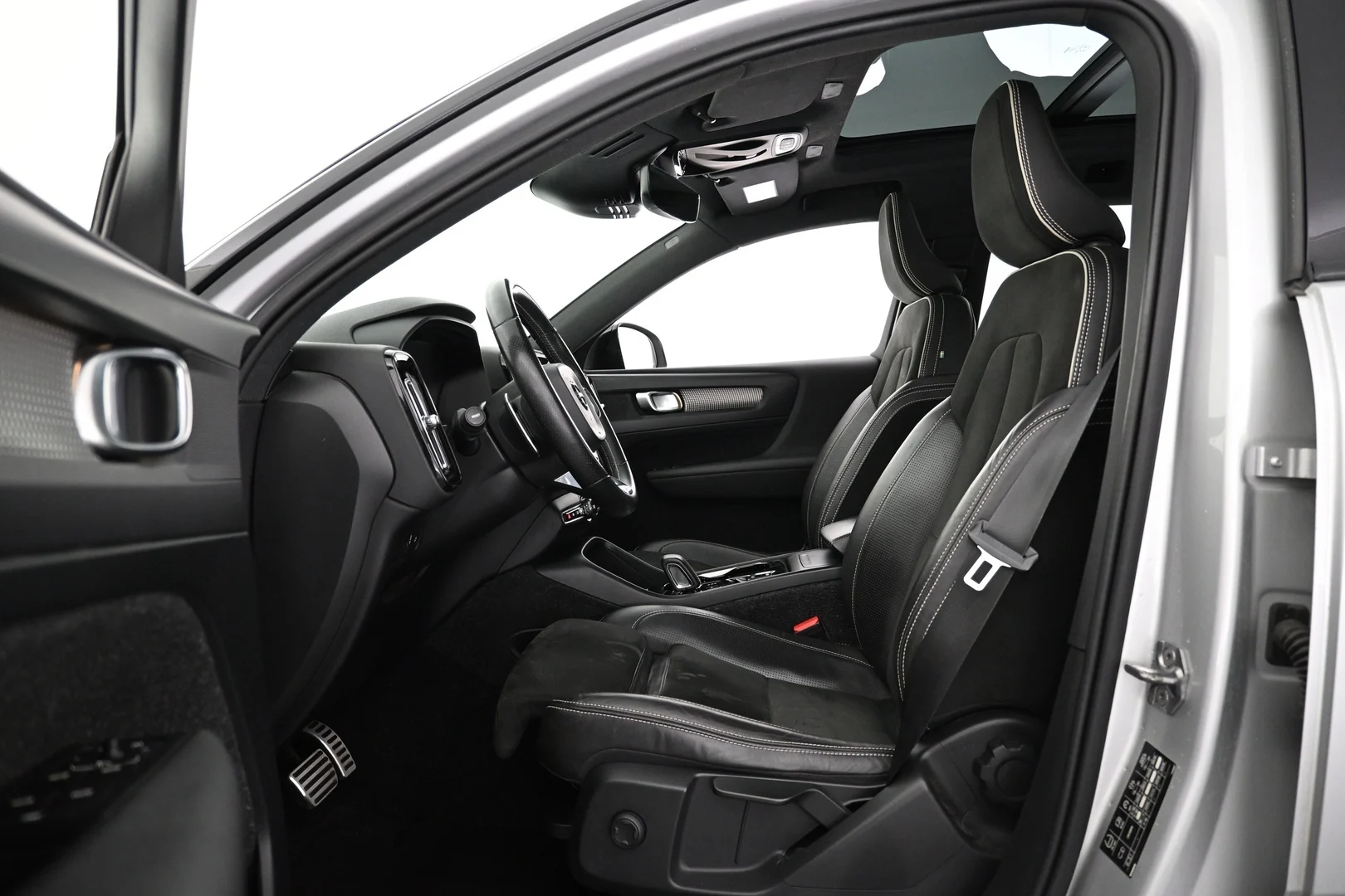 Car Image - NXDdqeLKEf2w9dWDUbJmP