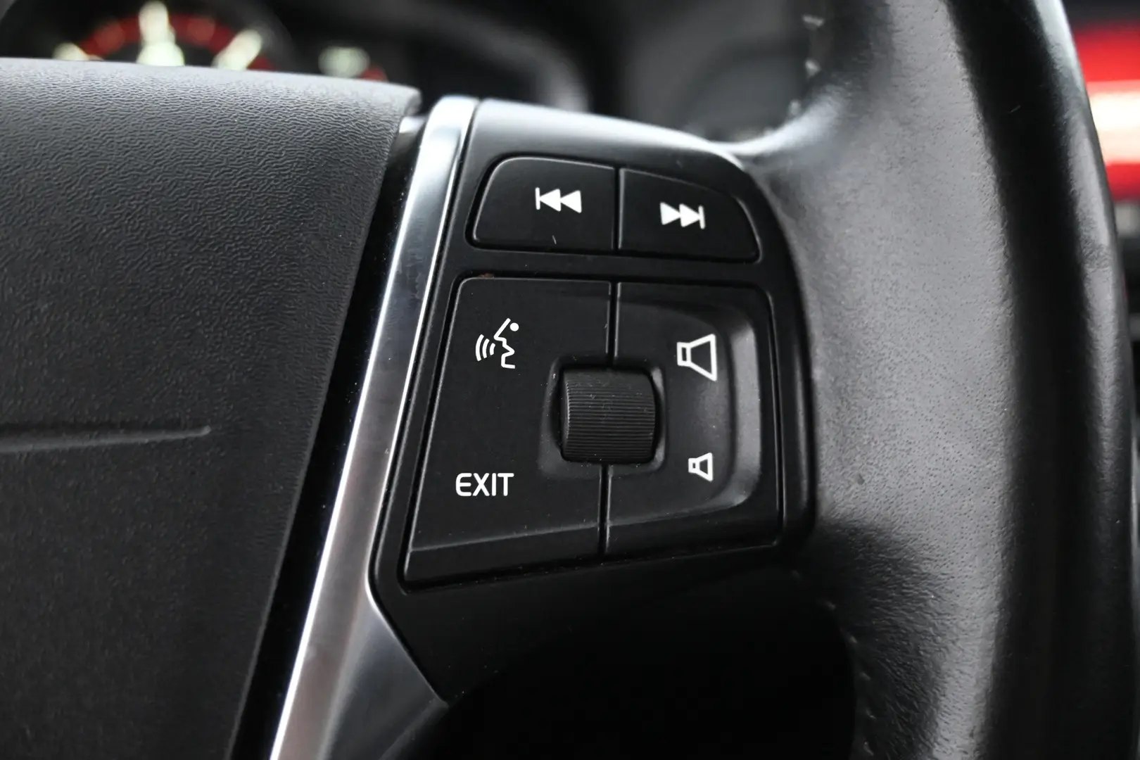 Car Image - 45fTbKPT6vs7YL6sogLMlN