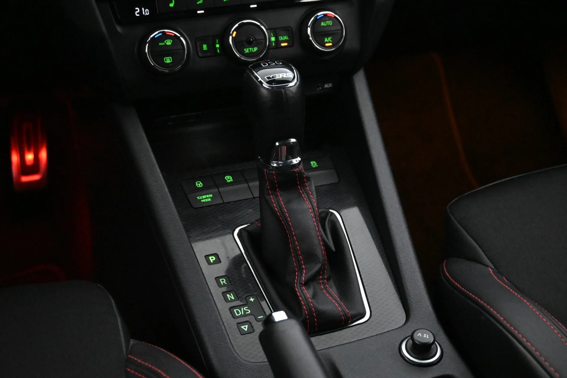 Car Image - 5iLkLB9NDhx3o2EfdumDFg