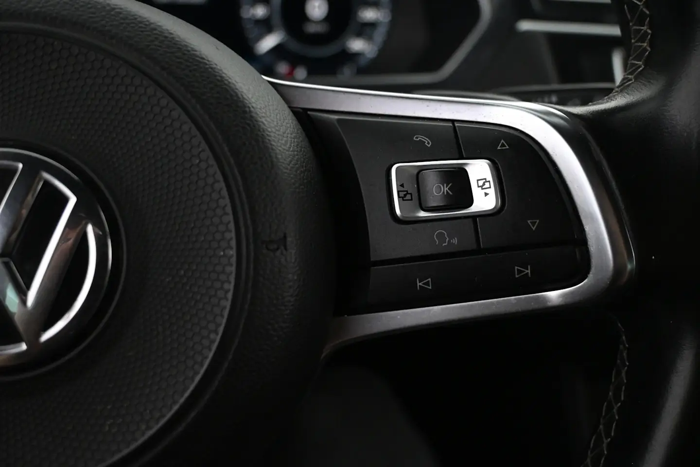 Car Image - 5EkAlc5touwqMjfZgjo9D2