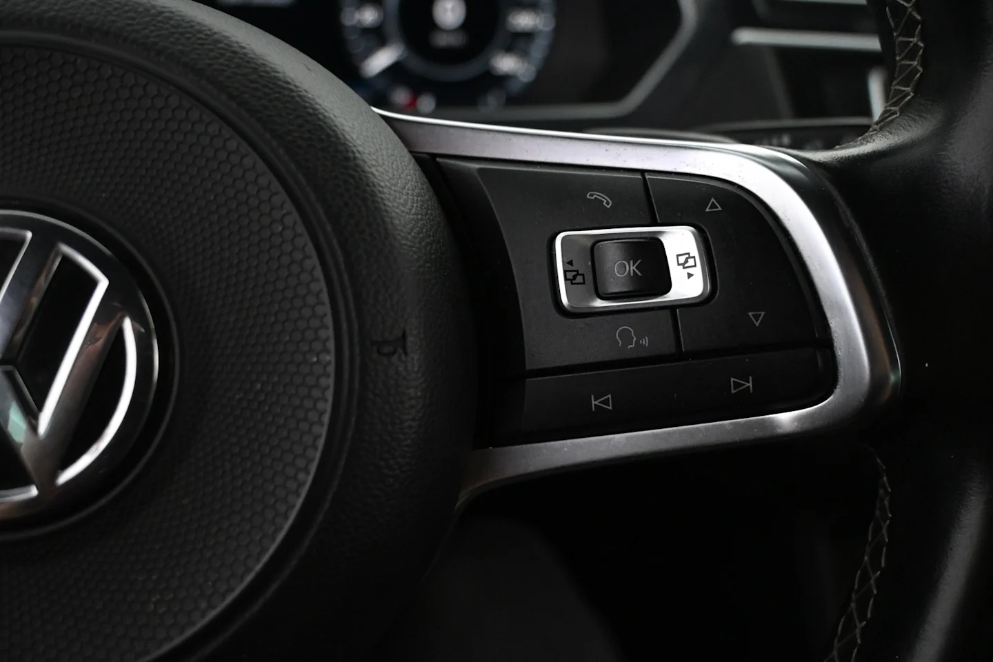 Car Image - 5EkAlc5touwqMjfZgjo9D2