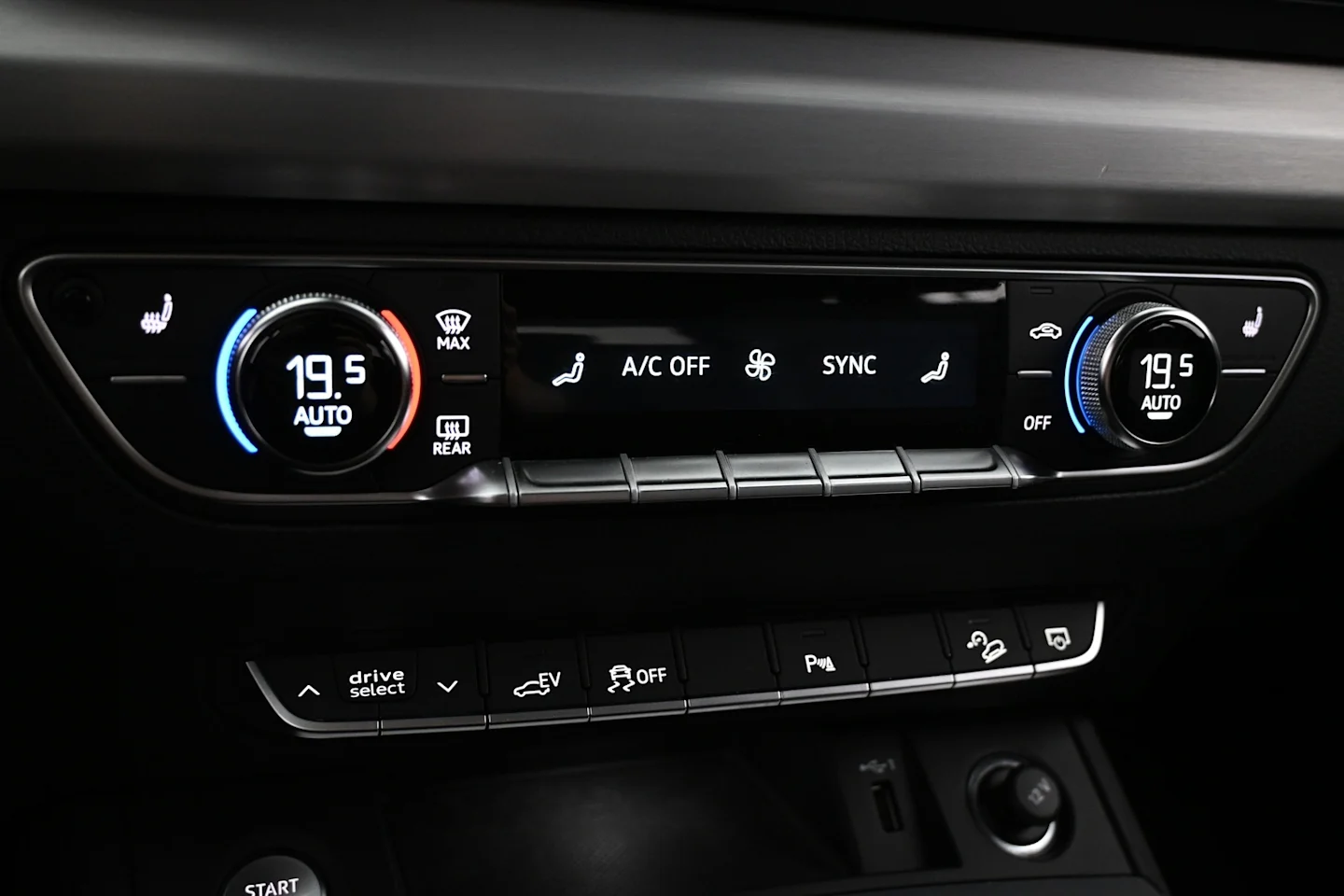 Car Image - 27QmQ9zfGBD6VHxK5mPBhl