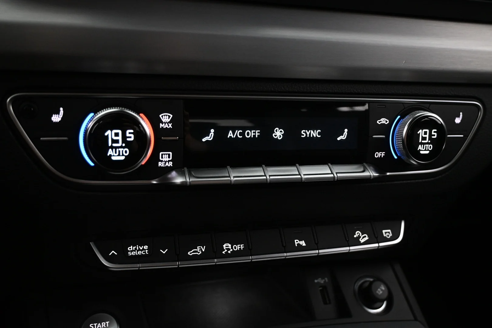 Car Image - 27QmQ9zfGBD6VHxK5mPBhl