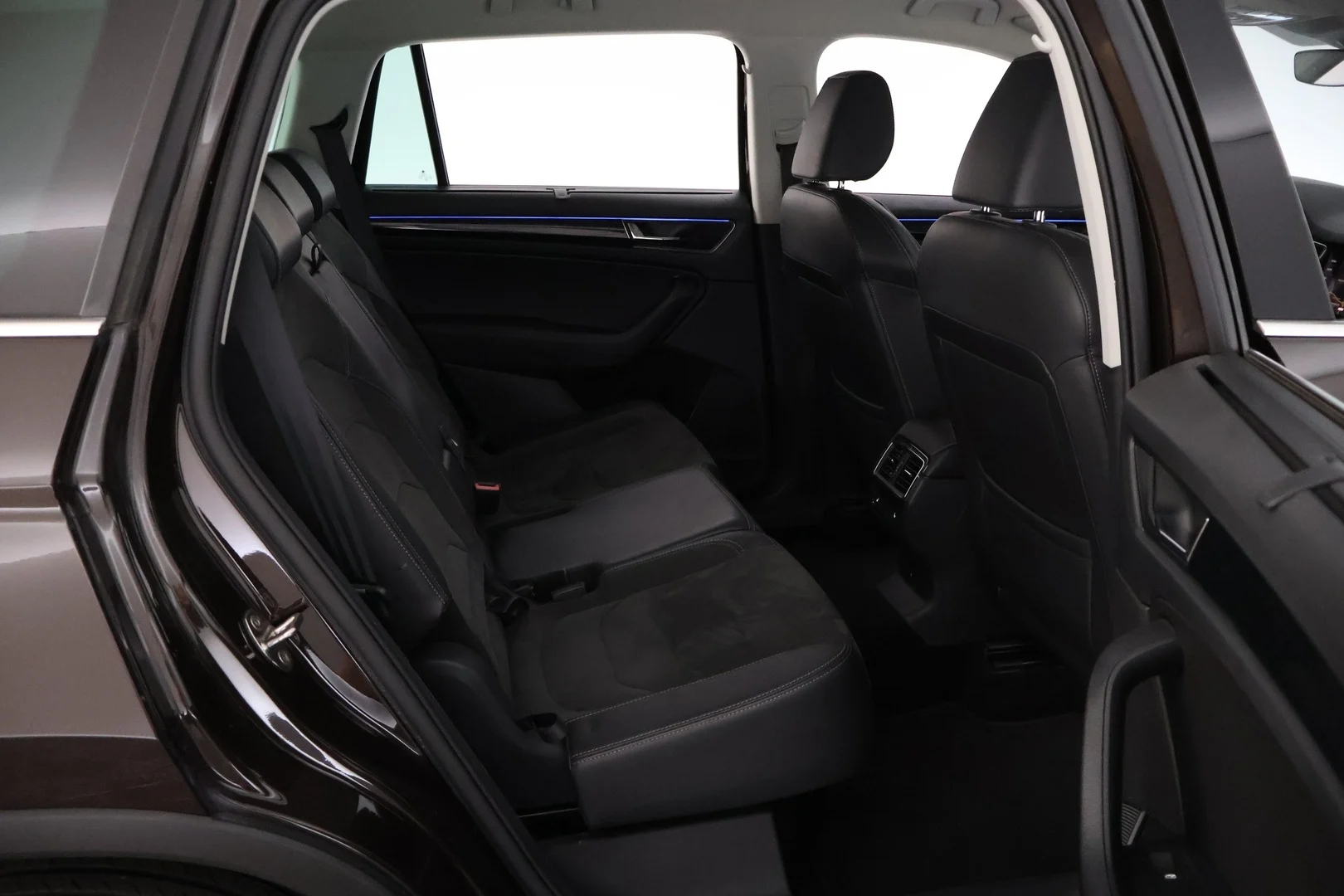 Car Image - 62urdYdRuncX3BusWFU8bM