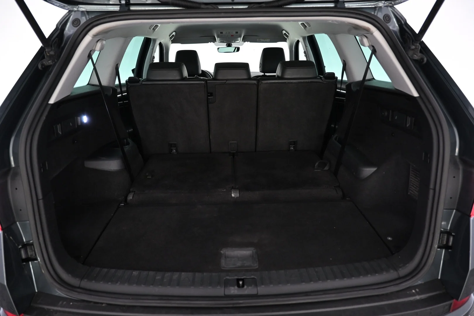 Car Image - 5H43SlmZkTbbpxXUs5Xarz