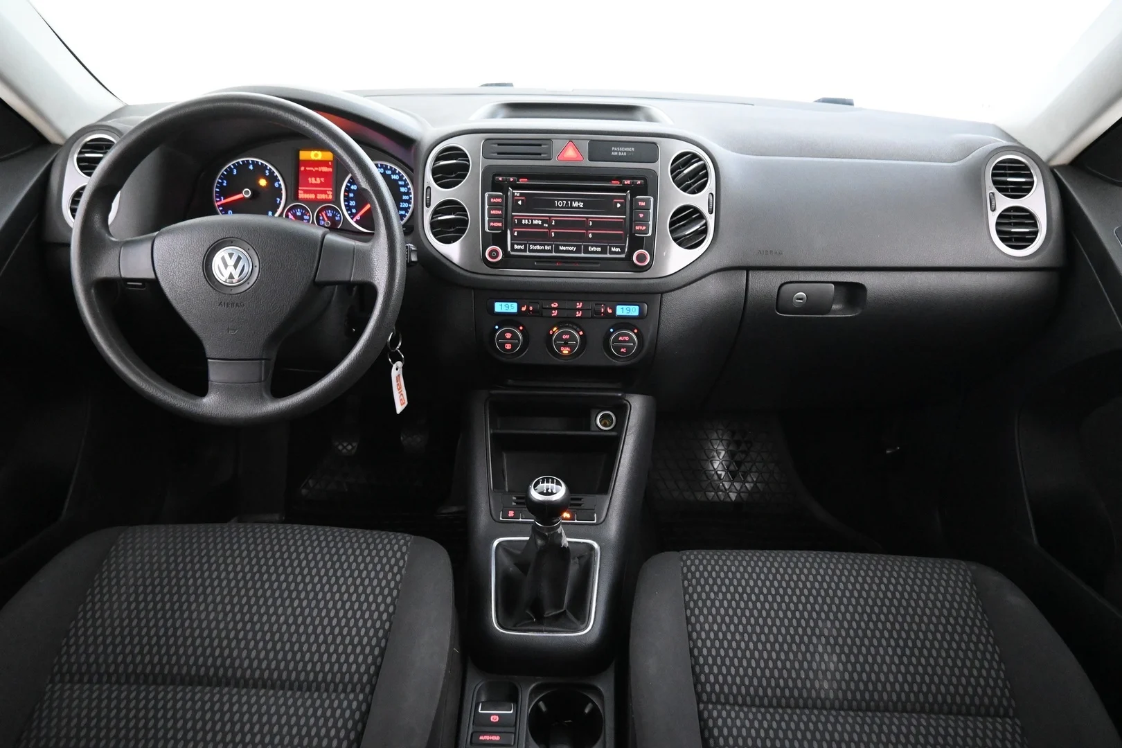 Car Image - 4QQjmN4ltjKFTYhWx8GJa7