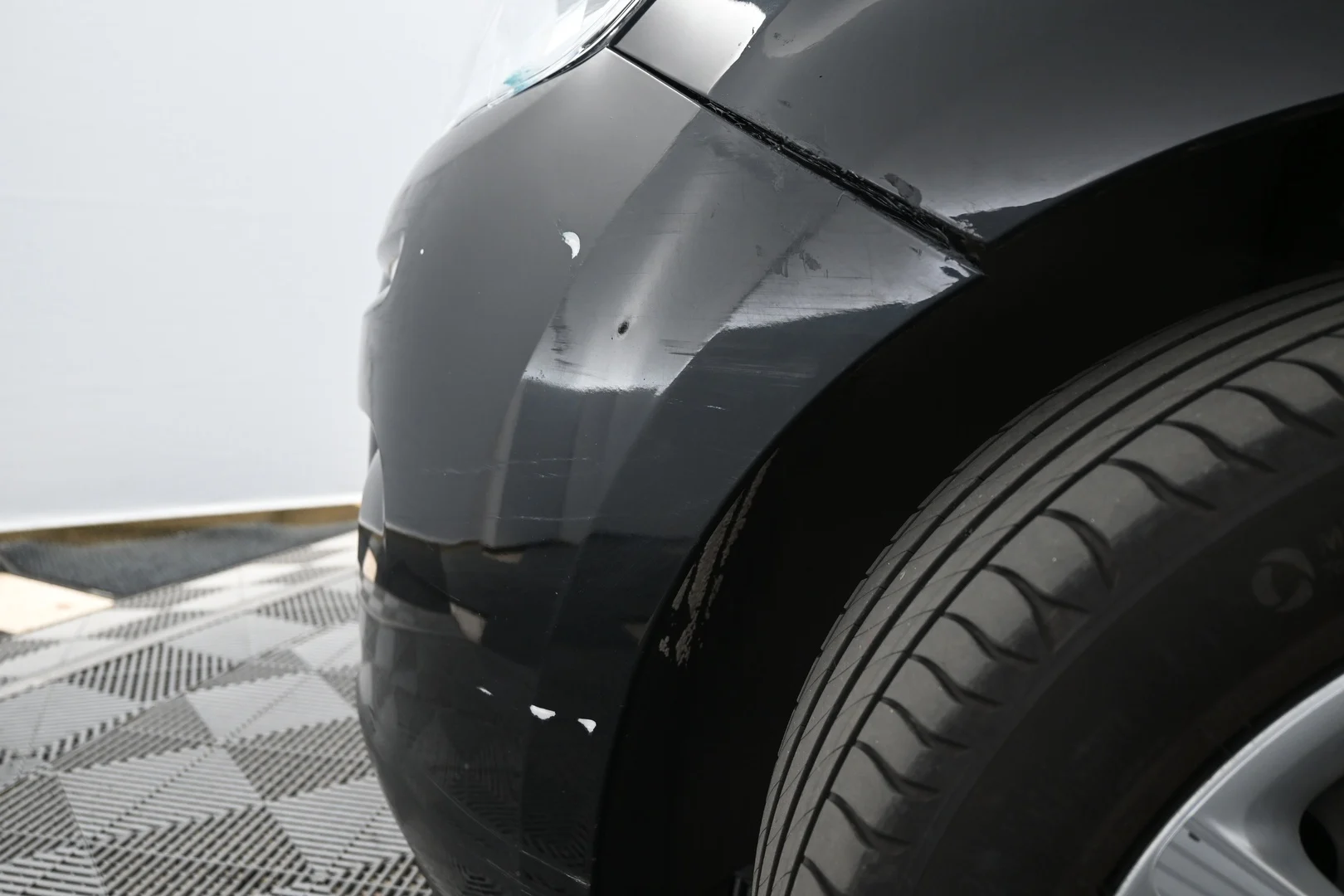 Car Image - 4jMCzcsqsNuAhfnHBnBfff