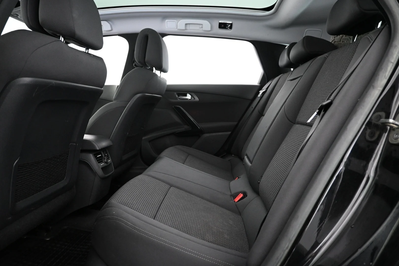 Car Image - 1PlBwZWswNSi4Eggo3Vwg3
