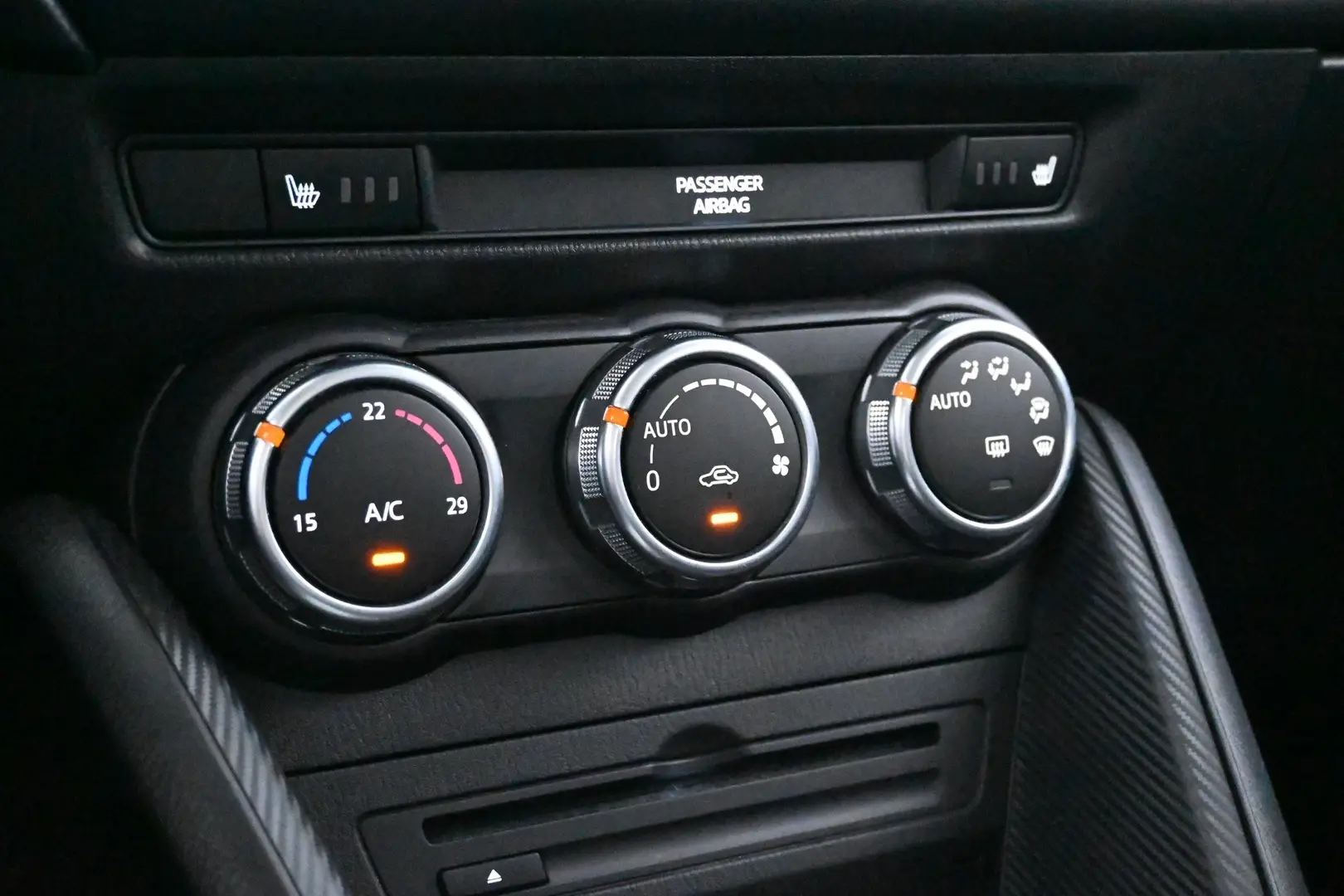 Car Image - 4pZw8C4aLOLzIDfVtfu5Eo