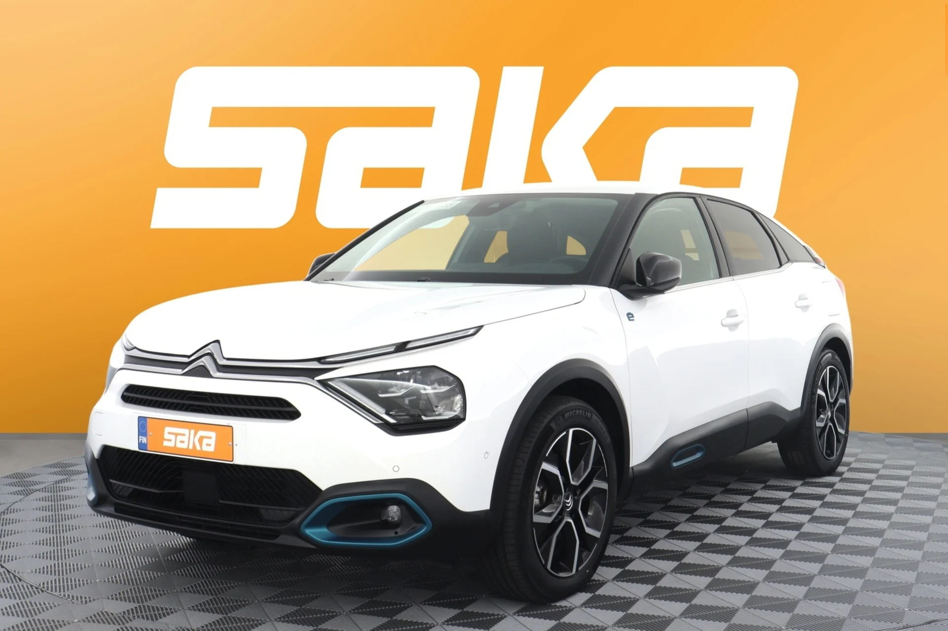 Car Image - 3eUv8X0m79eqD1jYcxlUlr