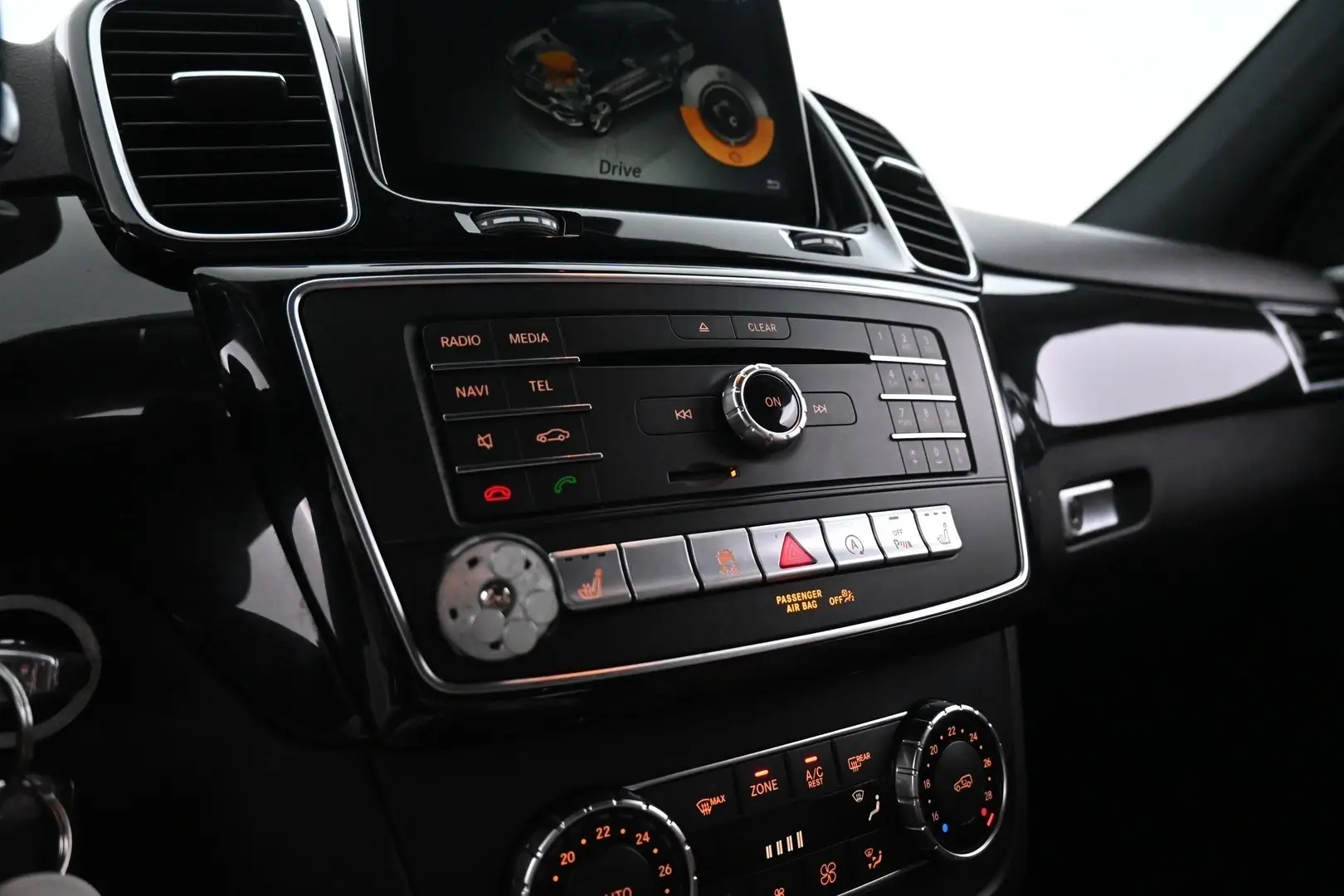 Car Image - 48q6xSqn4uulk5SGxpsdjL