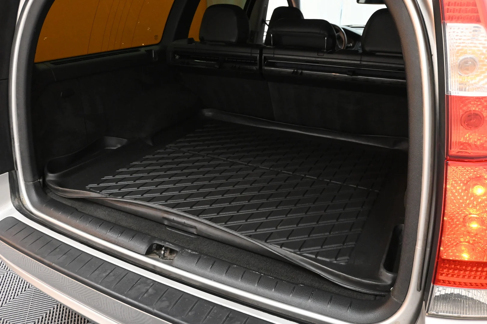 Car Image - 7HyVUKXXcH5WHTI9VZbp92