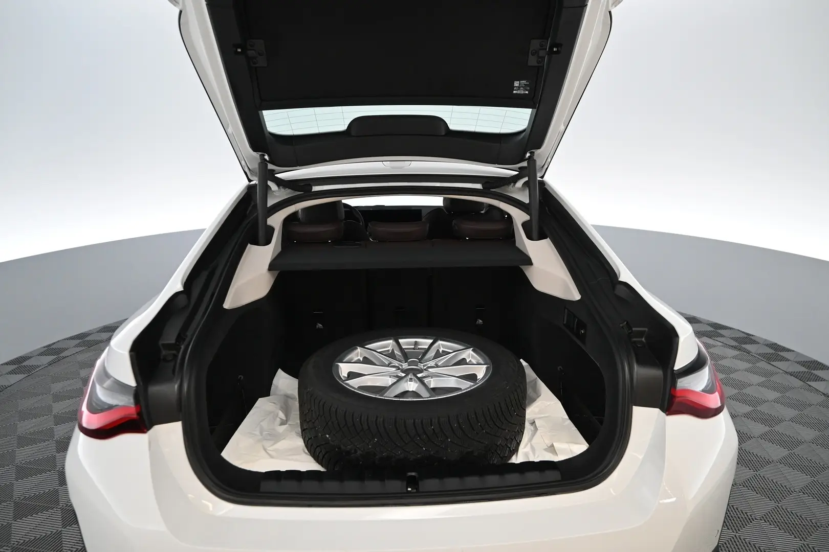 Car Image - 1g0sQFcRIx8Orgqf4jvdwi