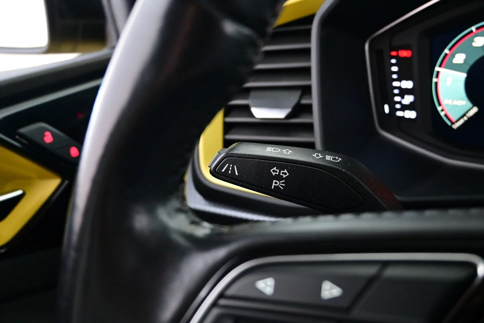 Car Image - 51eB5mtOgWJ9s4g7MCMm66