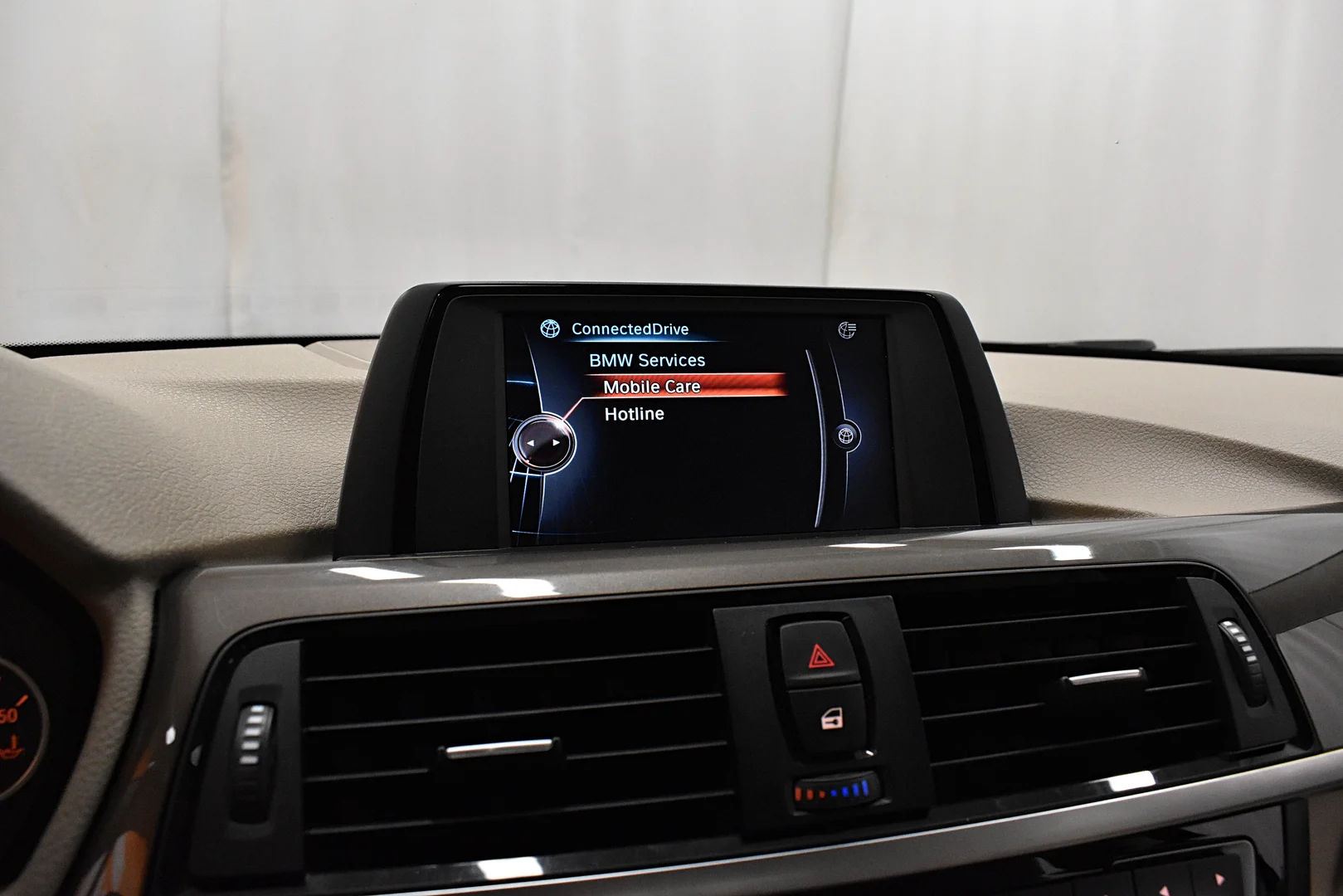 Car Image - 6NAFzxMCfGfxipp2RaYq1j