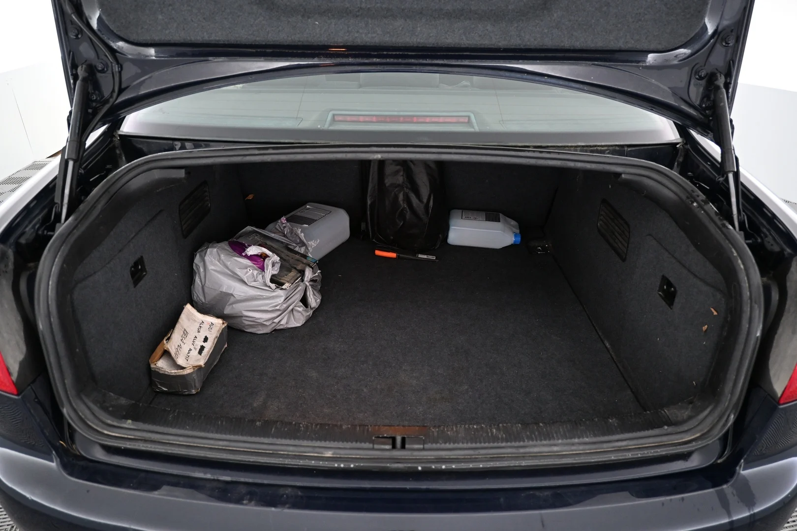 Car Image - 24xGJUJjM4DXAbuPrxcY0E