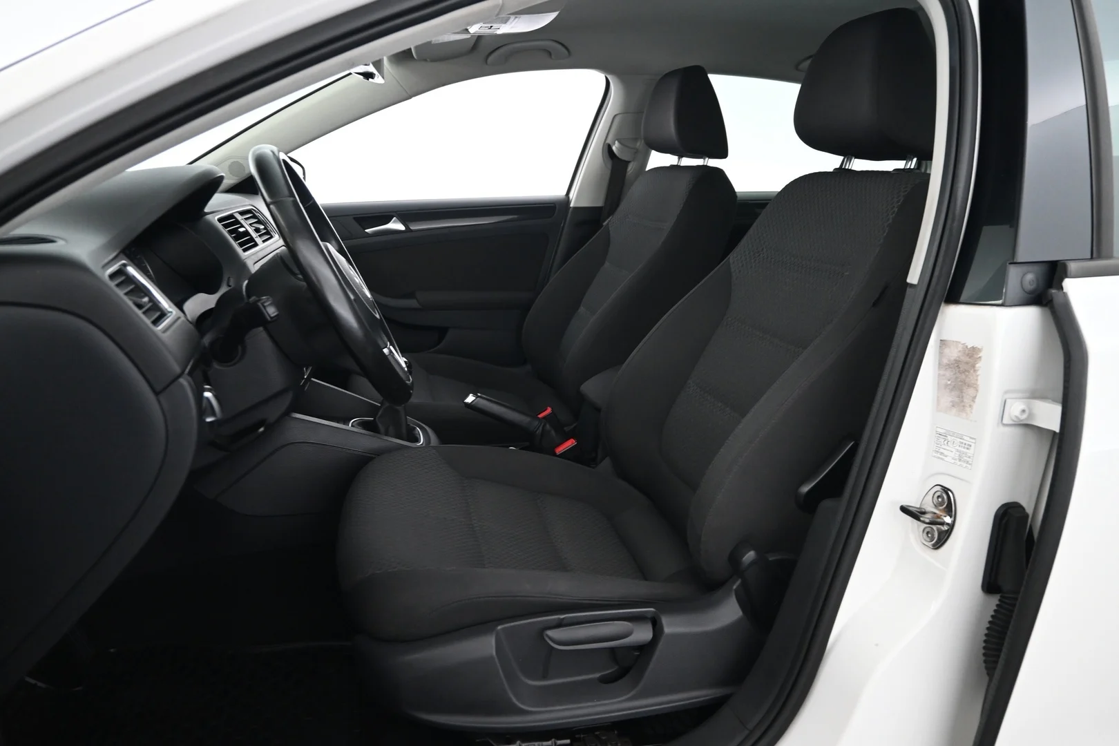 Car Image - 2yN10lbbtBj475sCoGnaEP