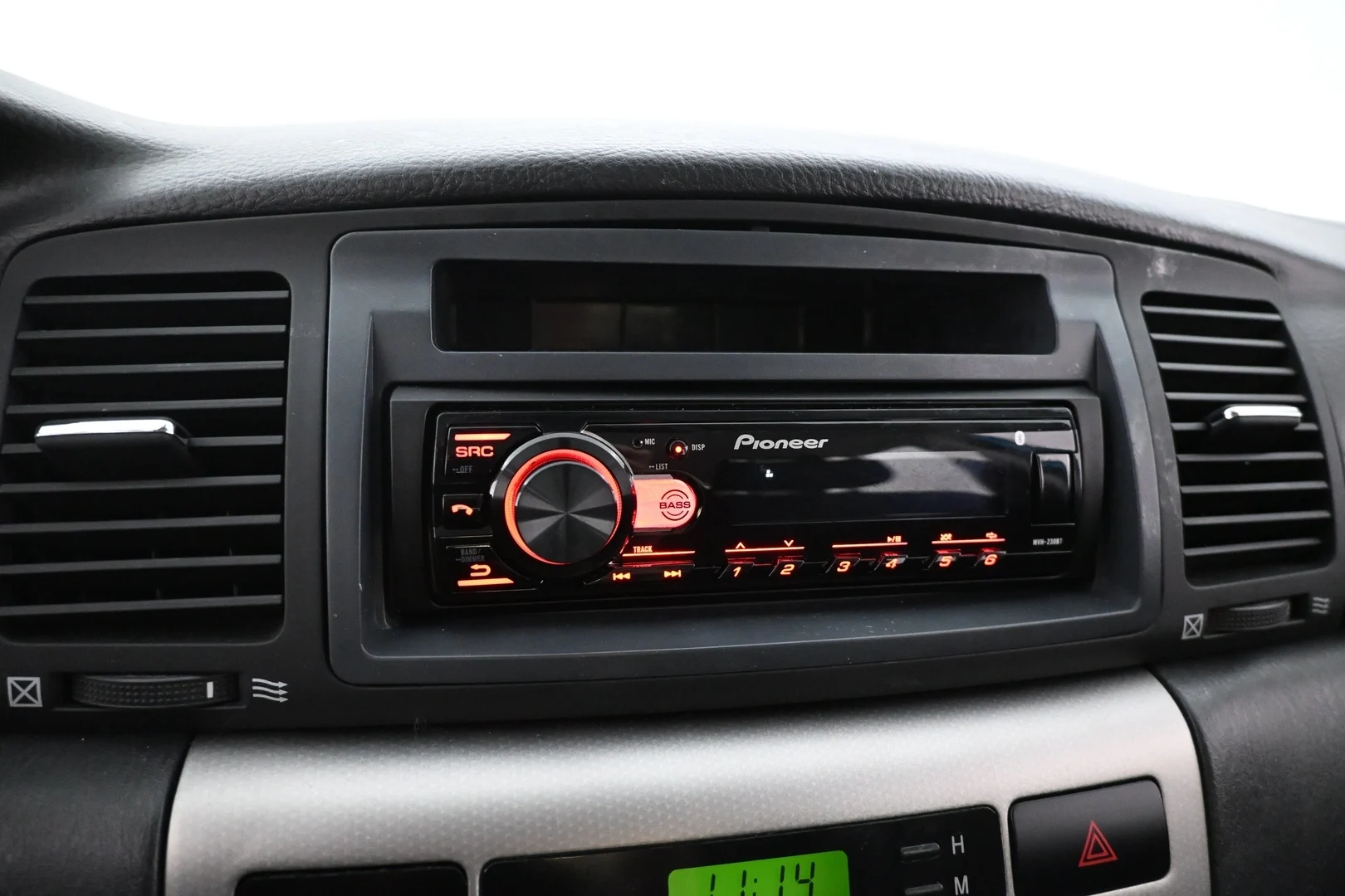 Car Image - 5p7ZarssvA6r26VLloTD5j