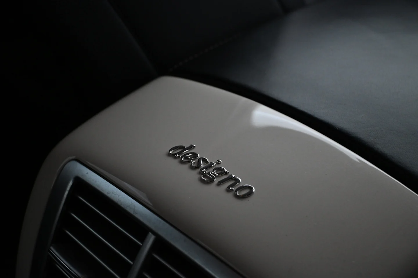 Car Image - 1678NqRLX5sr9QunioaJVf