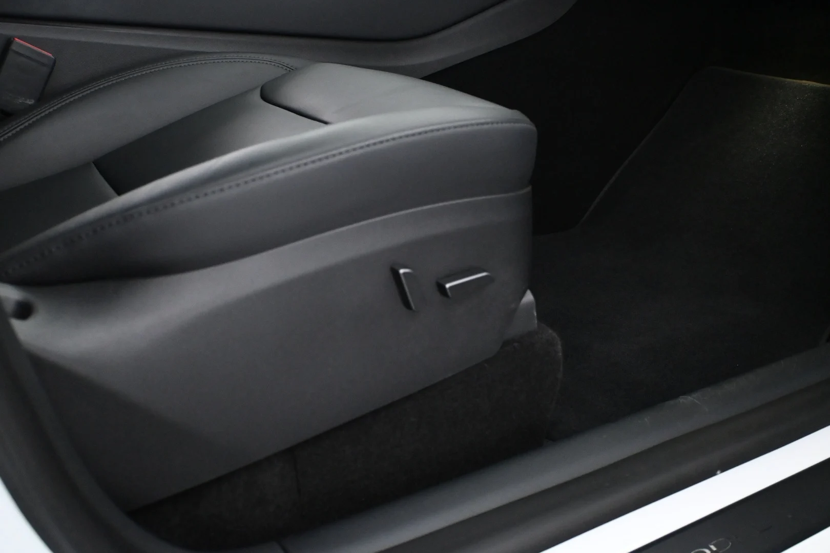 Car Image - 2VPTQ06uXZb2V5IBTT32Tu