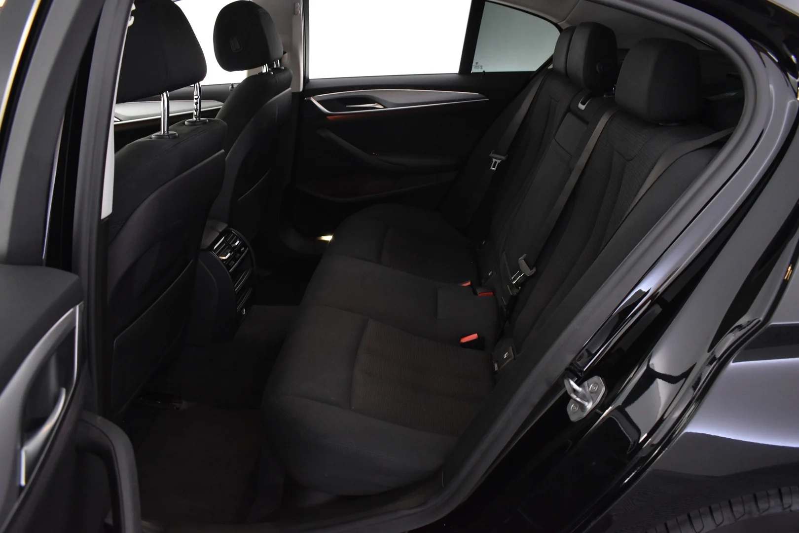 Car Image - 77vaBhMK5gy0RyA2hplSaH