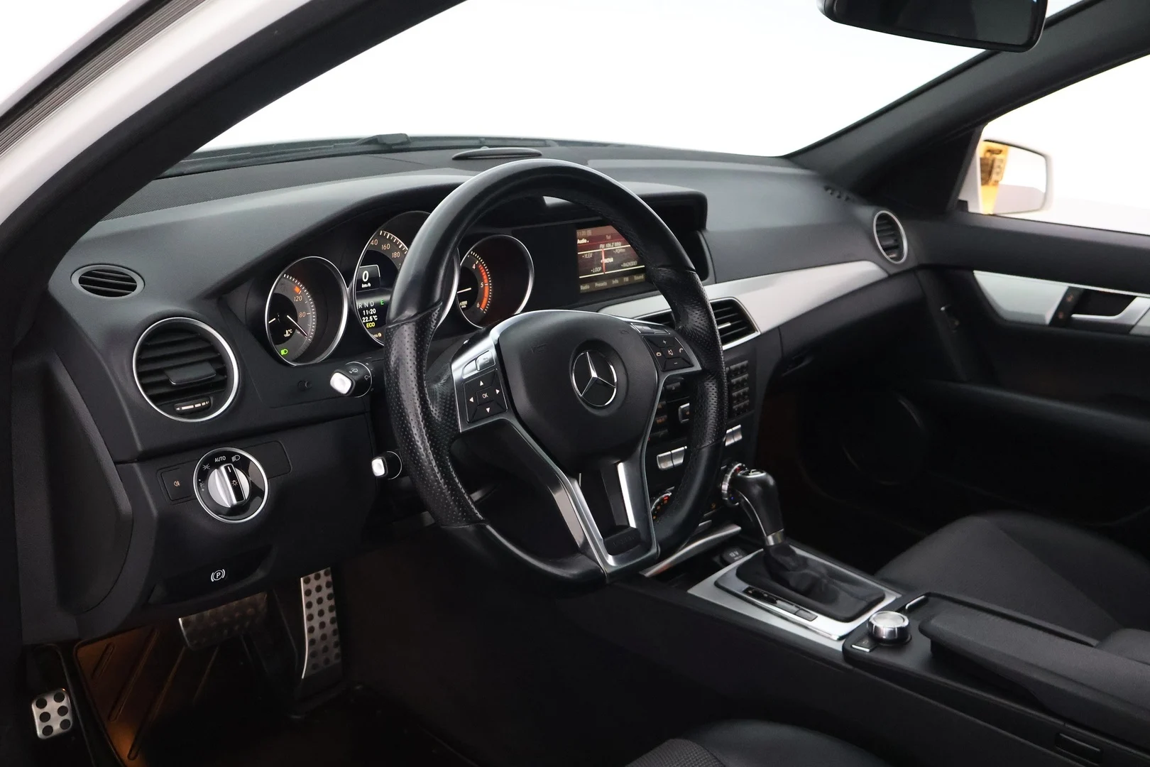Car Image - 6Msgr33g3BvlRlzsiGsVC3
