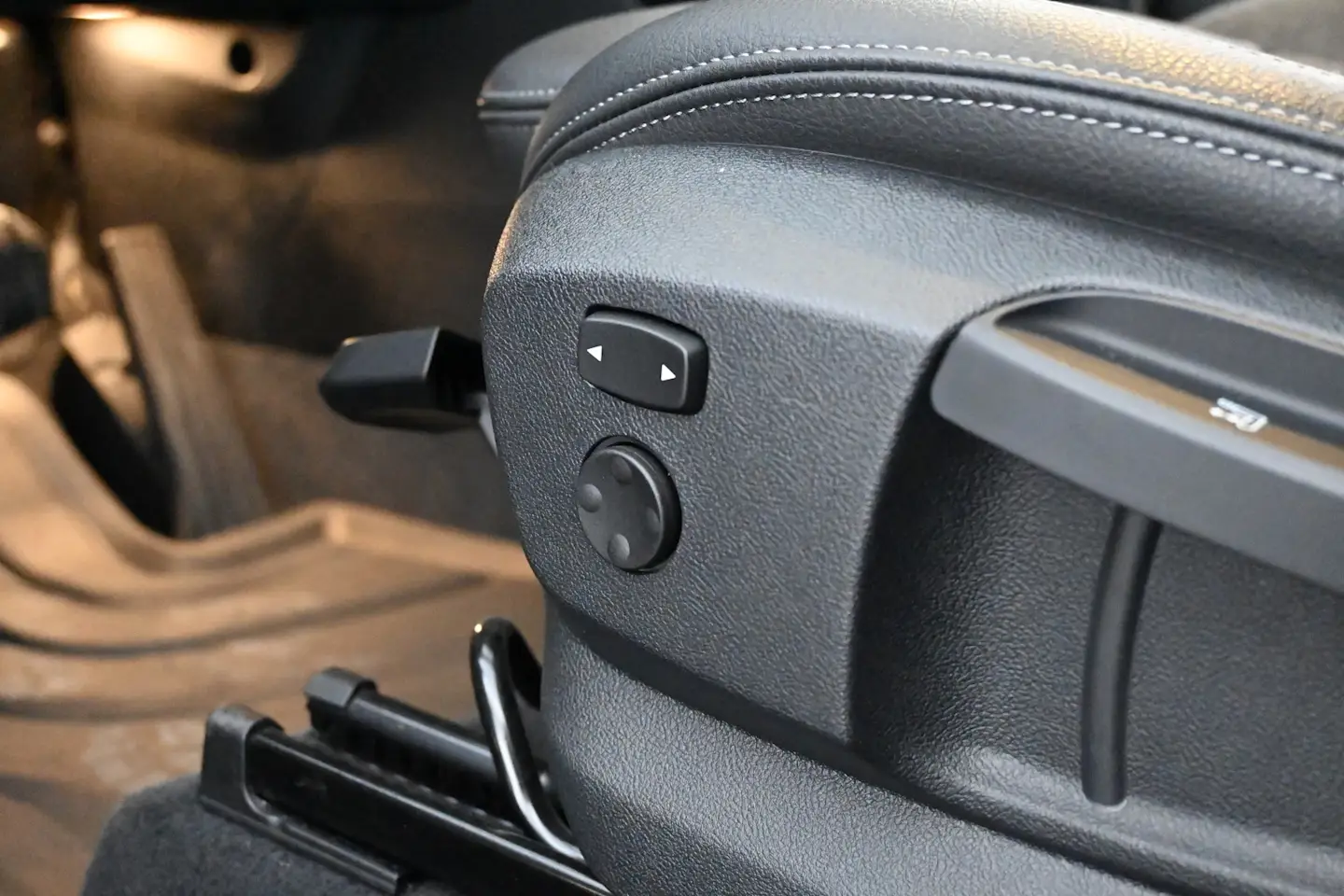 Car Image - 5gUb7B6e39f9tkd0nTrK0j