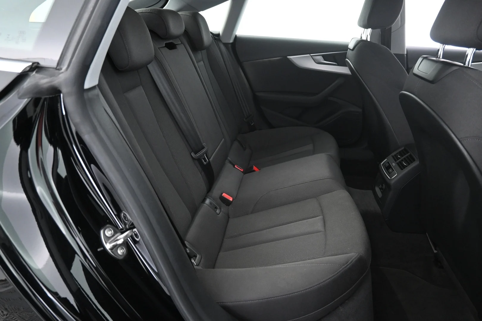 Car Image - 3JojwyISa18hxrVDrm4R1A
