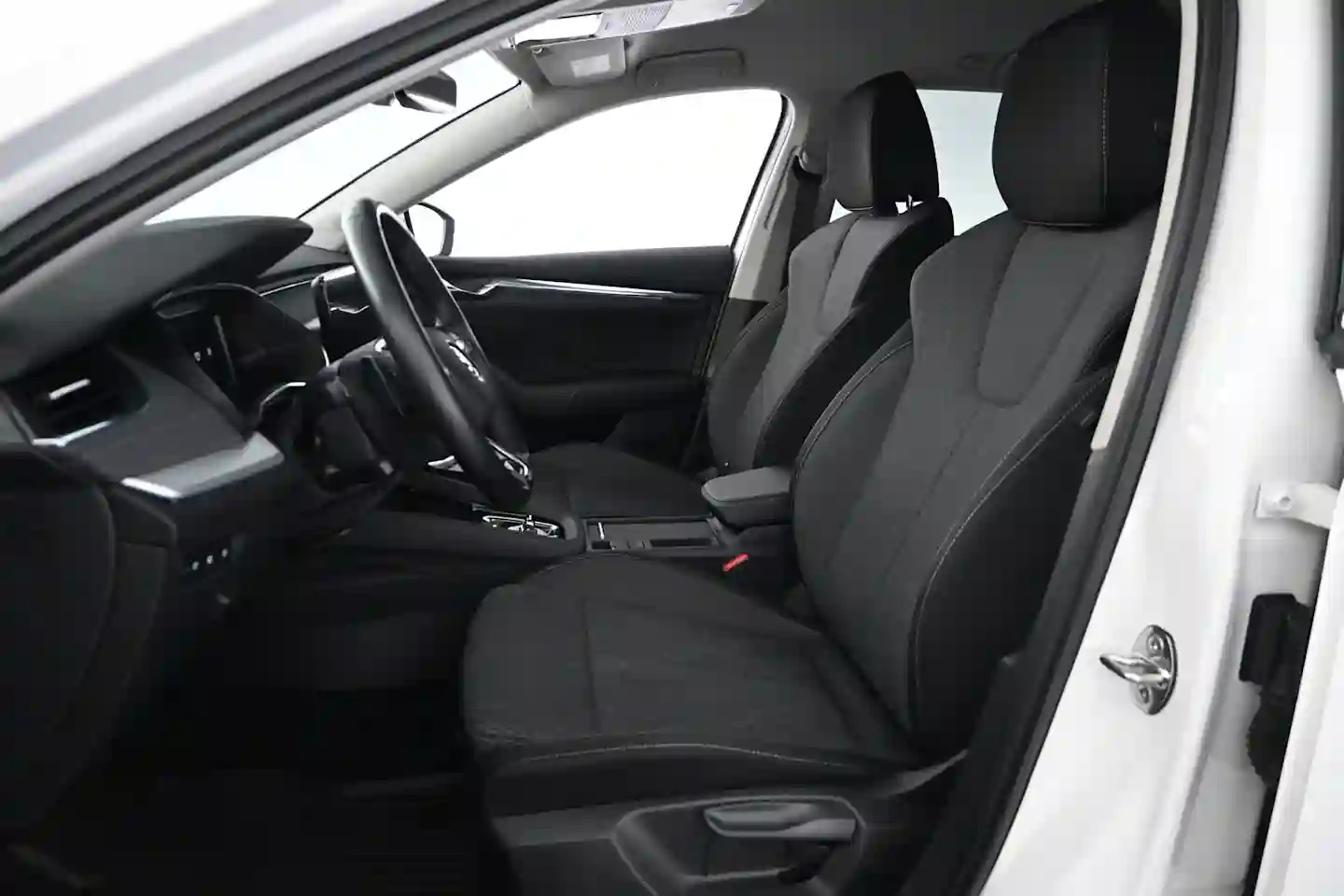 Car Image - 7xtCRWYQx6p1ZO3khQ2vrO