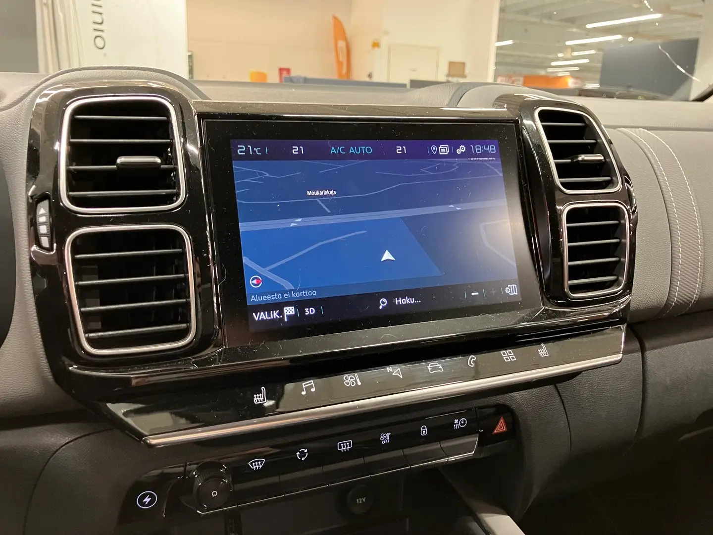 Car Image - 2Yh9SHWdwRYN6OXusuq8SF