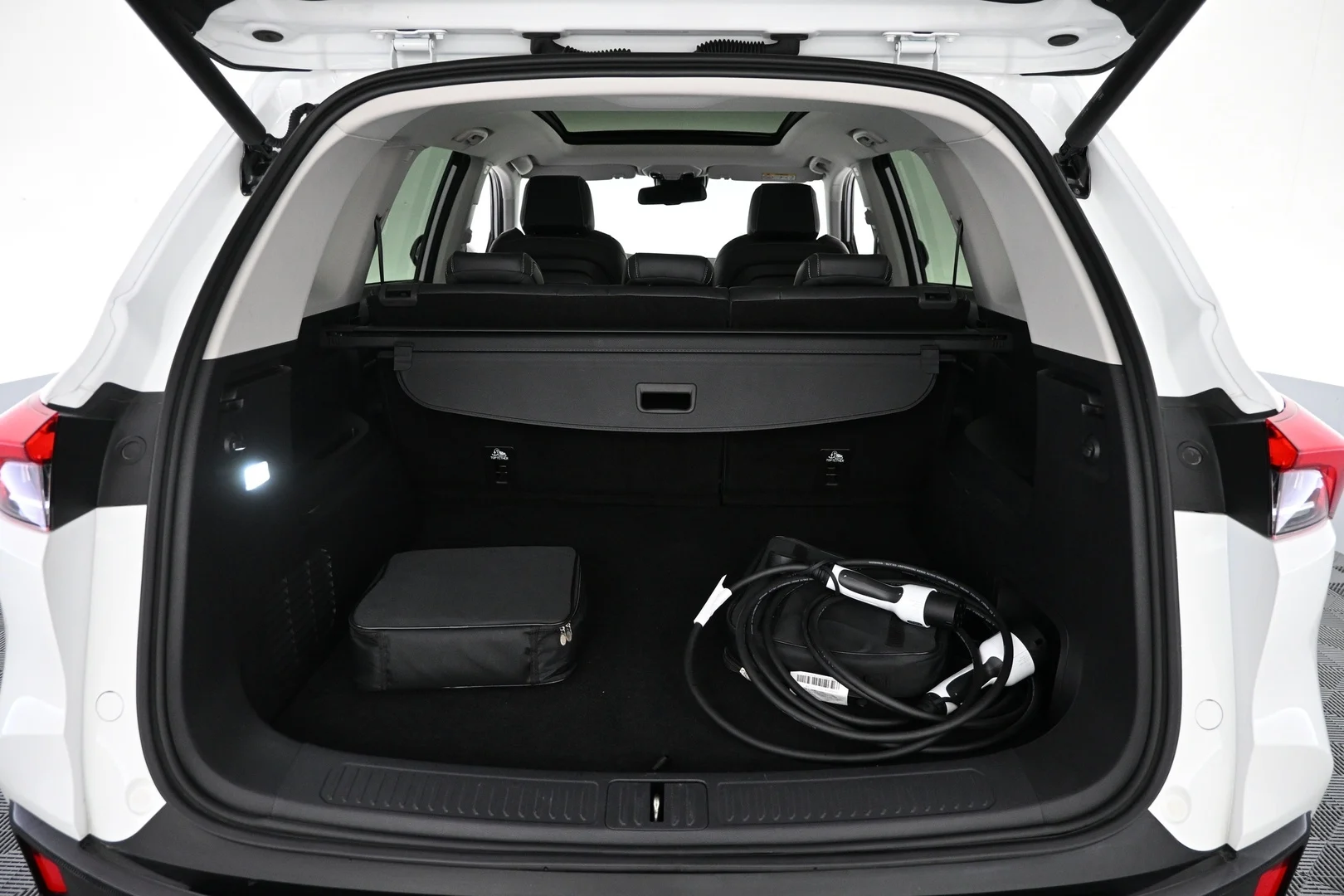 Car Image - 3WFJIC5CPGoAcO7fbf2gTN