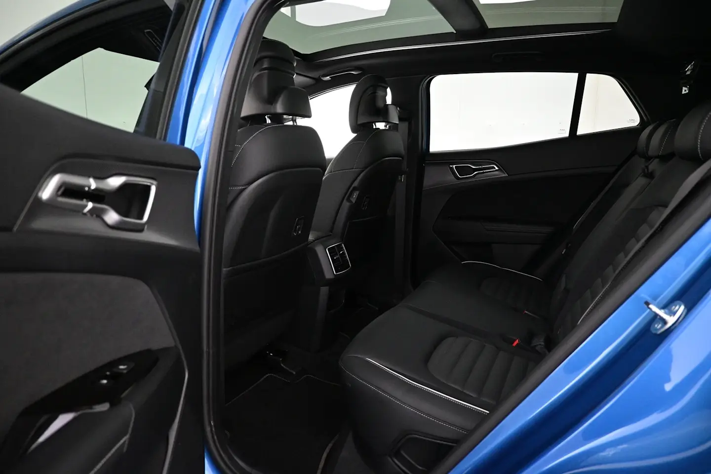 Car Image - 31WPzJGehcBWZ2tltHTe8U