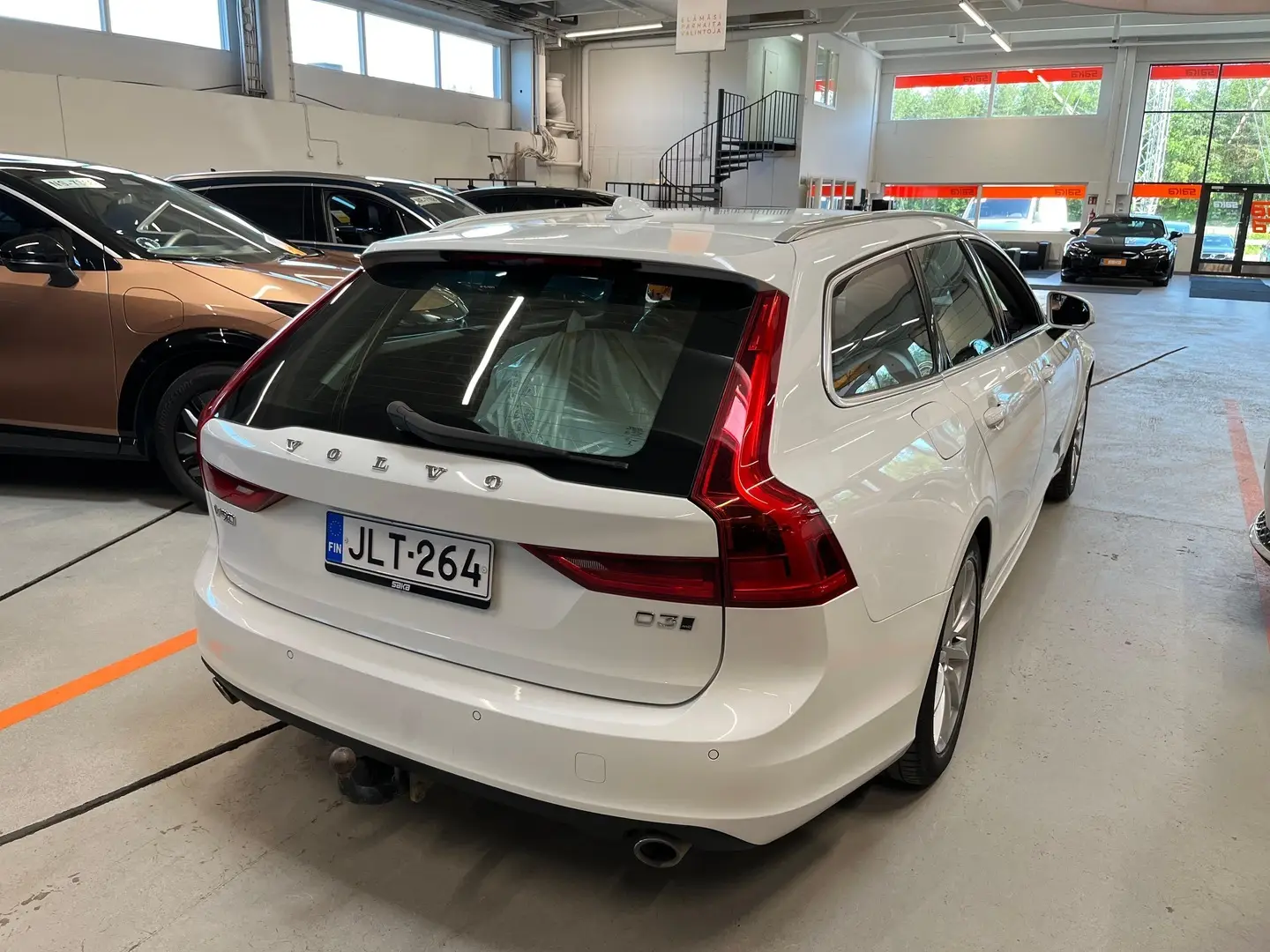 Car Image - 7Fs1MzbhN8KHaZjMEK646H