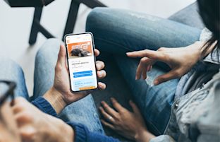 Näin ostat vaihtoauton etänä – vaikka kotisohvalta