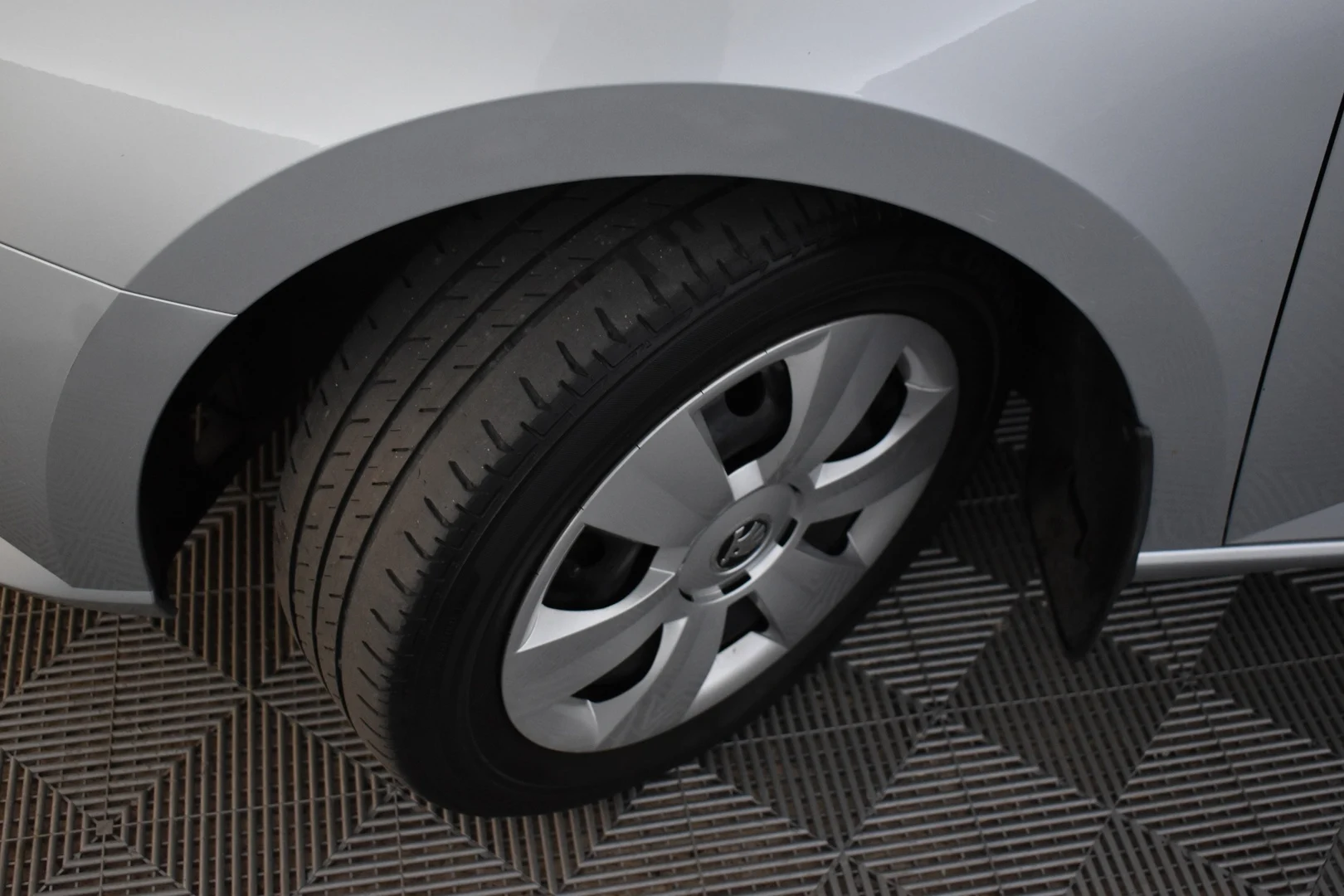 Car Image - fLKBBgZmwiltSbI2Ys4ig