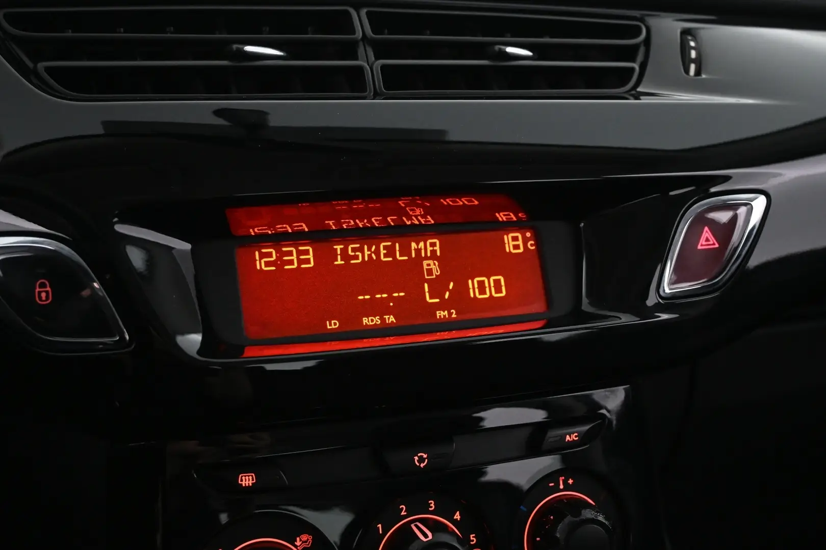 Car Image - 4jMCzcsqsNuAhfnHBnBfff