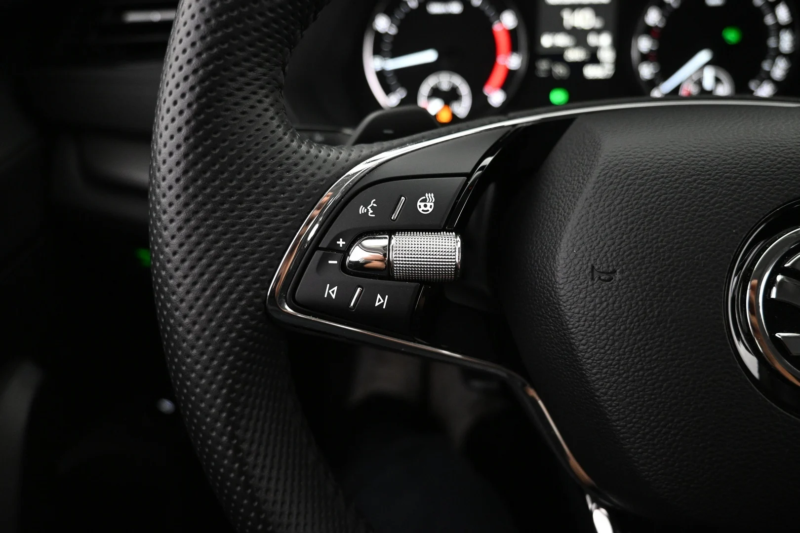 Car Image - 6BYWmYs41c2nwPl1UIVwXF