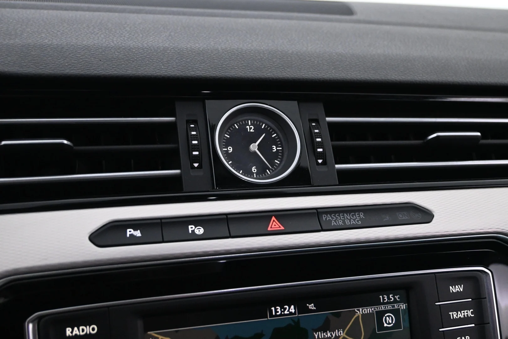 Car Image - 69h6LhKB4OSAn21xlporLx