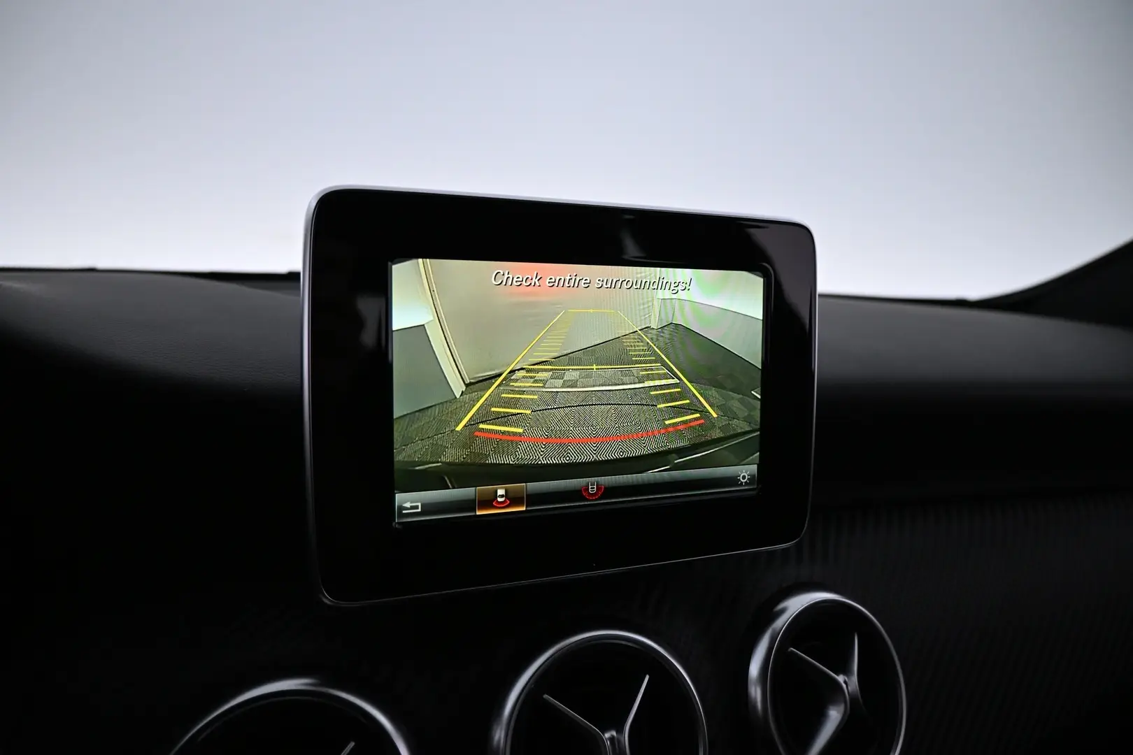 Car Image - 76az3h12EEdLlUJcjmnWOs