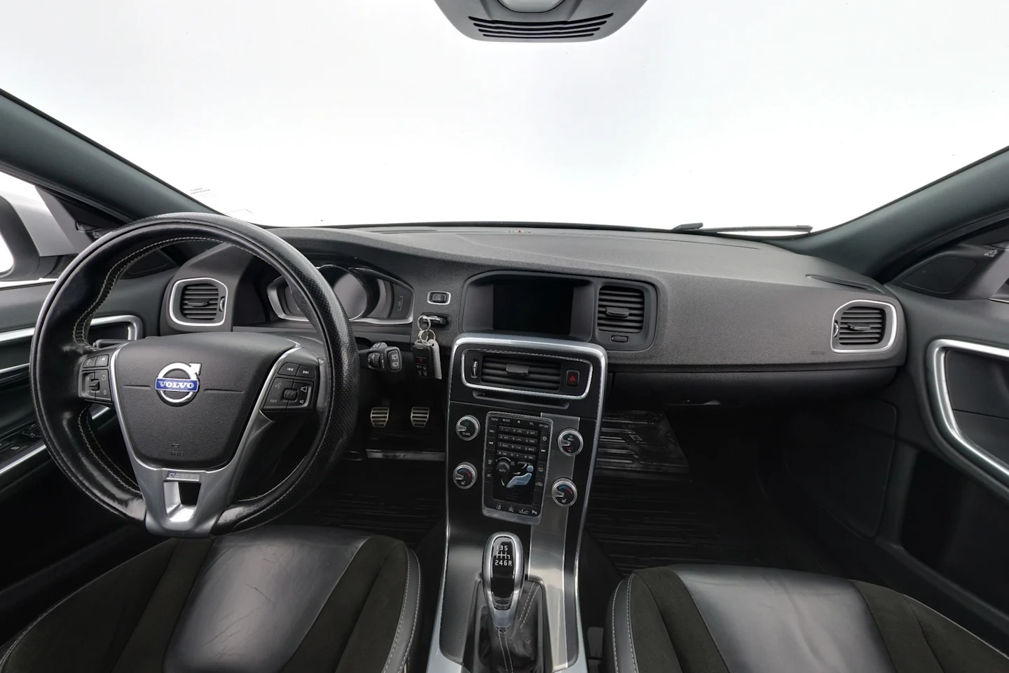 Car Image - 3n5K5kkTp9uM9Tl0EfrkWE