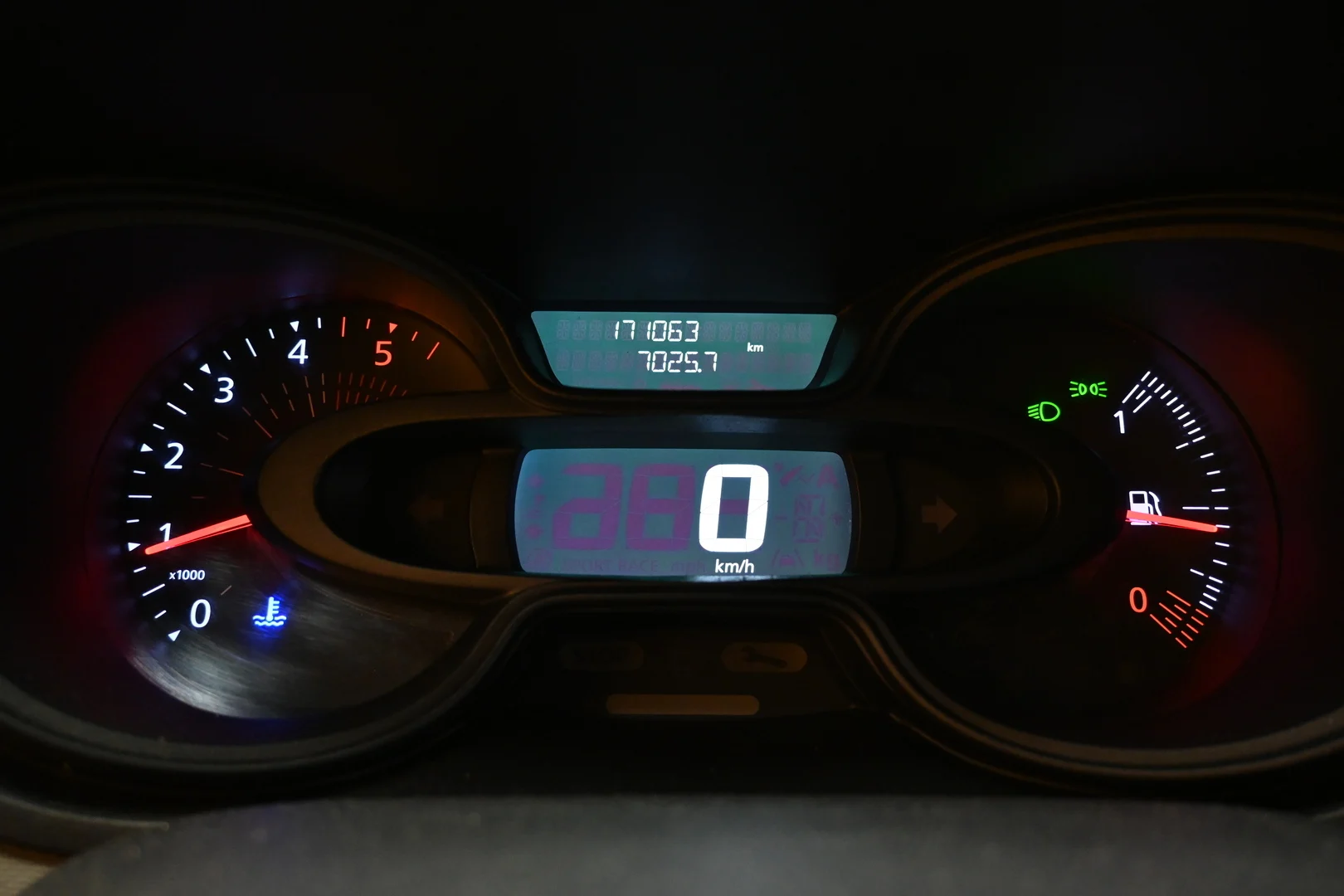 Car Image - 2V0qqriFcsn3DppcBmzgR9