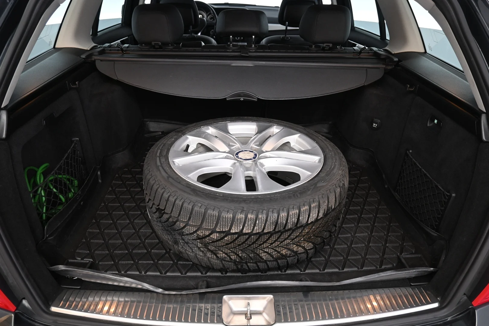 Car Image - 2pTcXg2g7hdNx2bXrj6iFW