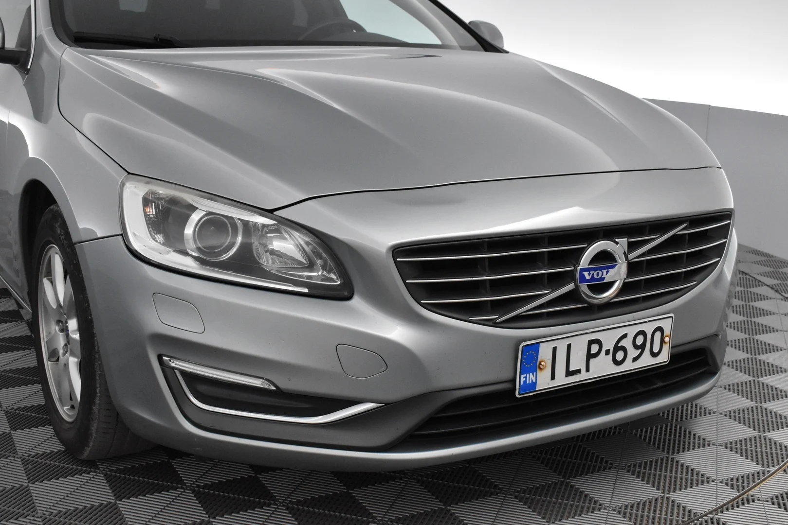 Car Image - 6gOrfLRZfSCtNzMa1Y0zSq