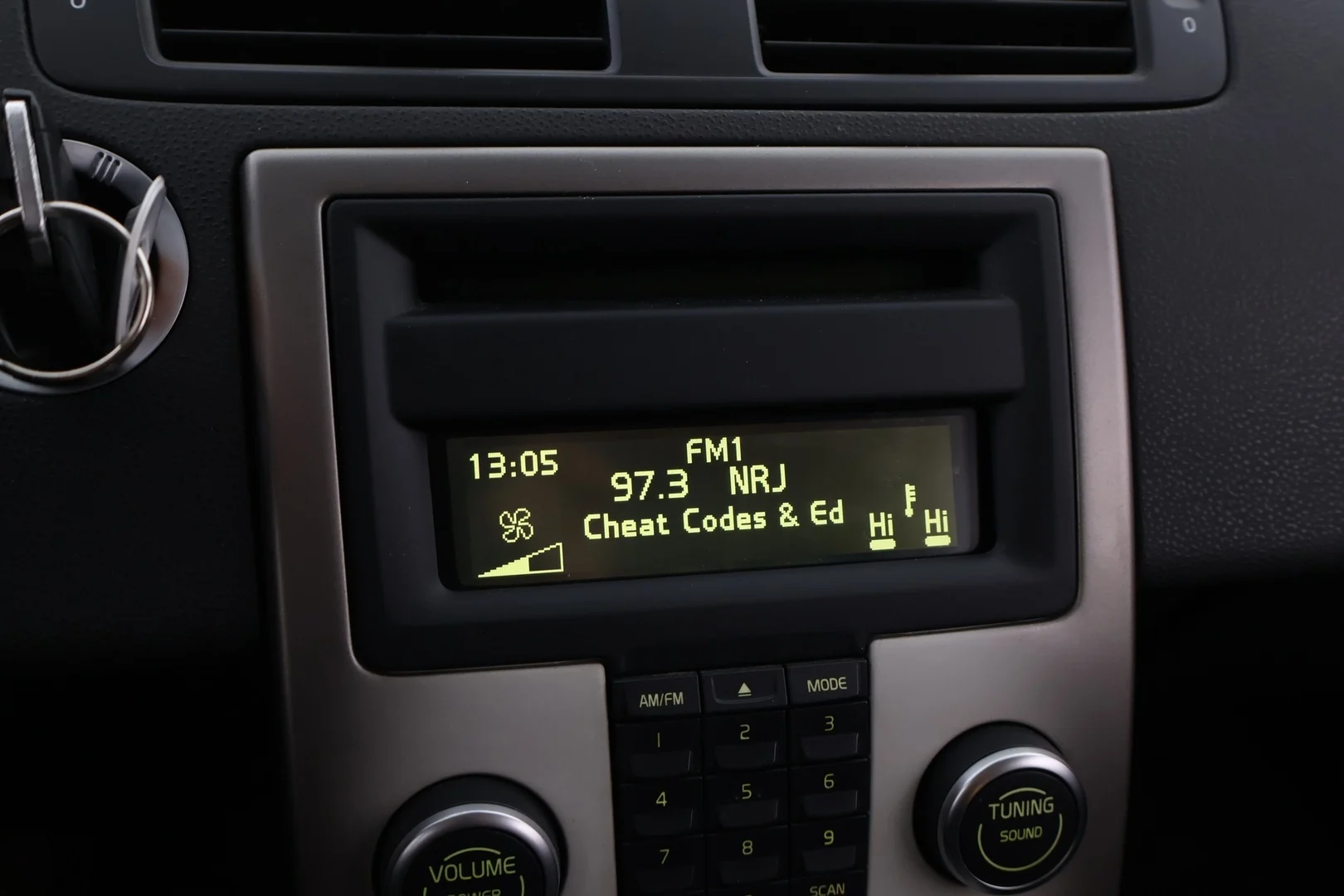 Car Image - 5qKVmbJJVr9CsfraZurzy6