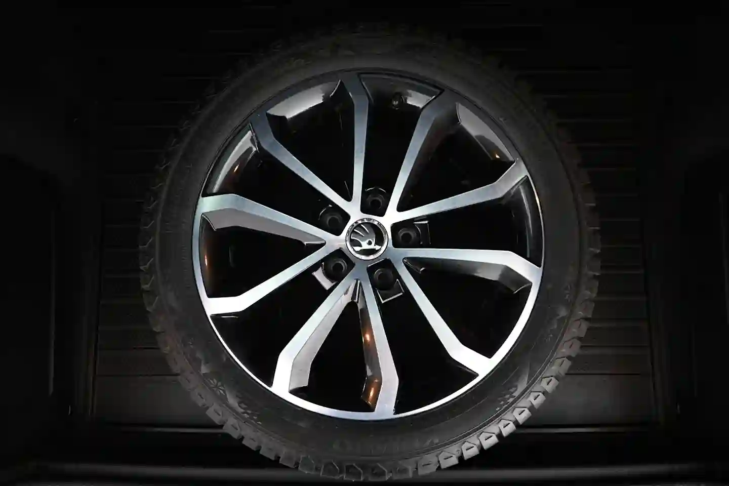 Car Image - 4anwjRgHDWWwNTSS446tEI